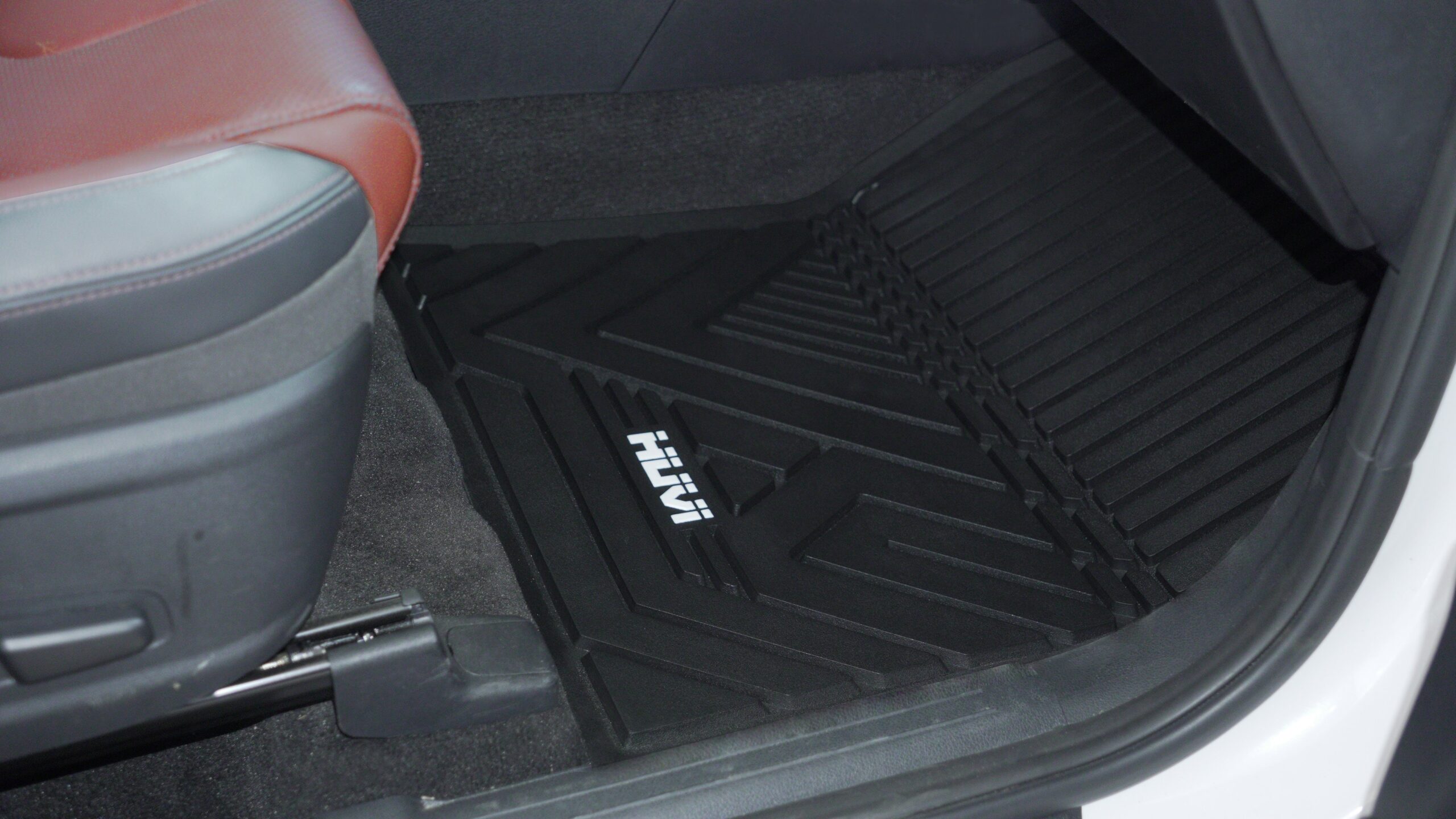 Thảm lót sàn ô tô Hyundai Santafe ghế phụ.